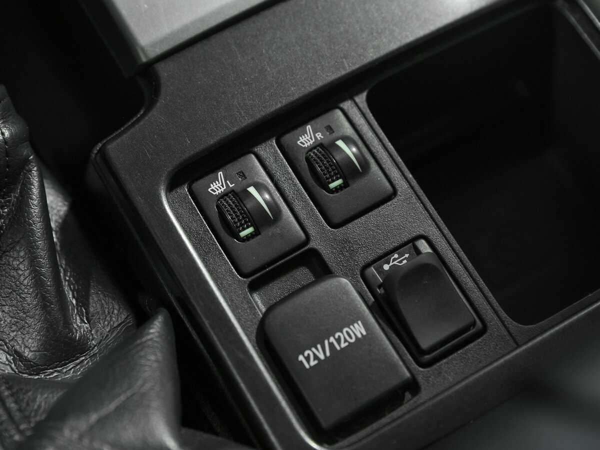 Toyota Land Cruiser Prado, 2017 Фото №17