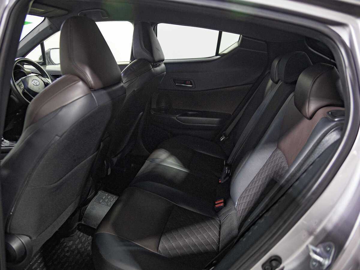 Toyota C-HR, 2017 Фото №14