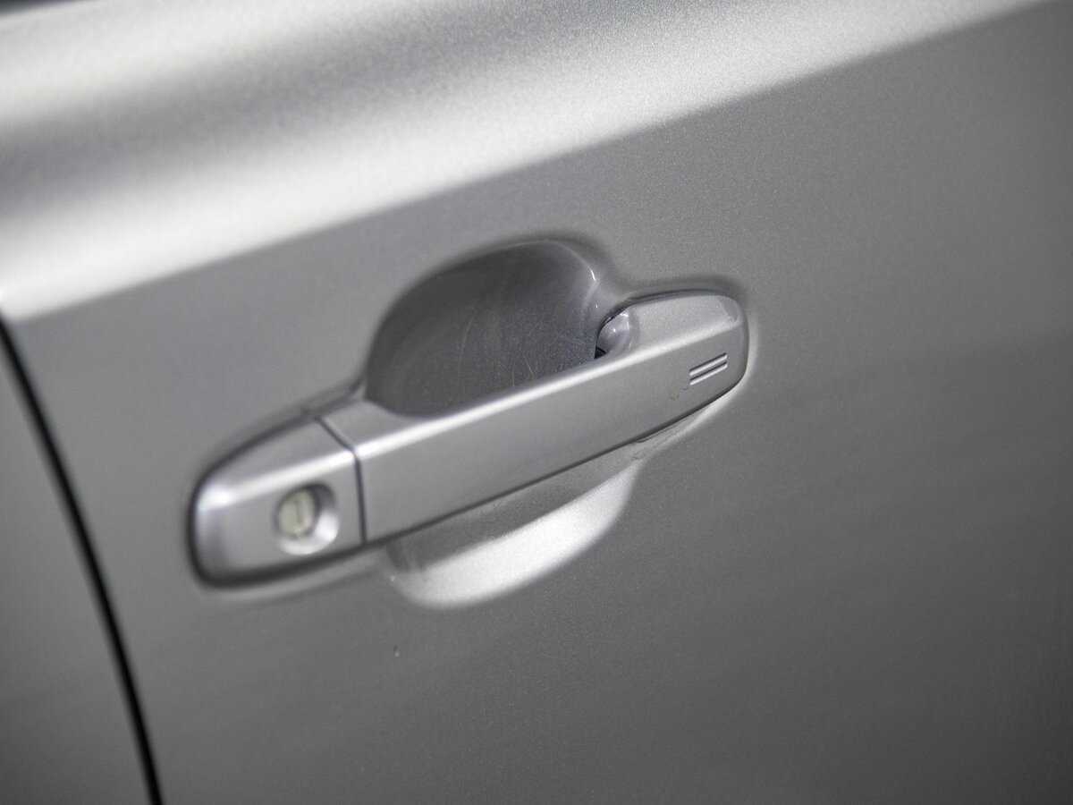 Toyota C-HR, 2017 Фото №16