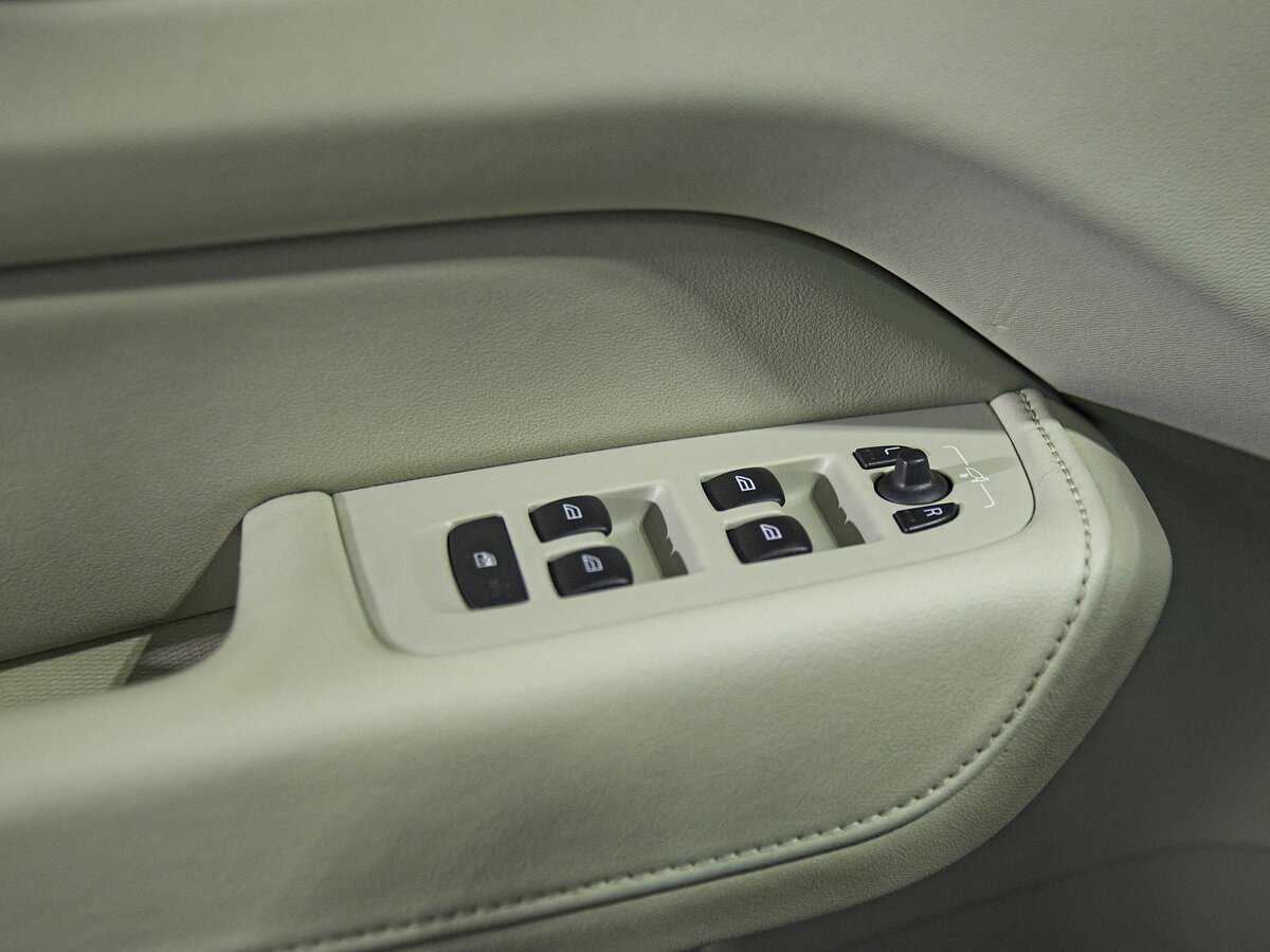 Volvo XC60, 2017 Фото №15