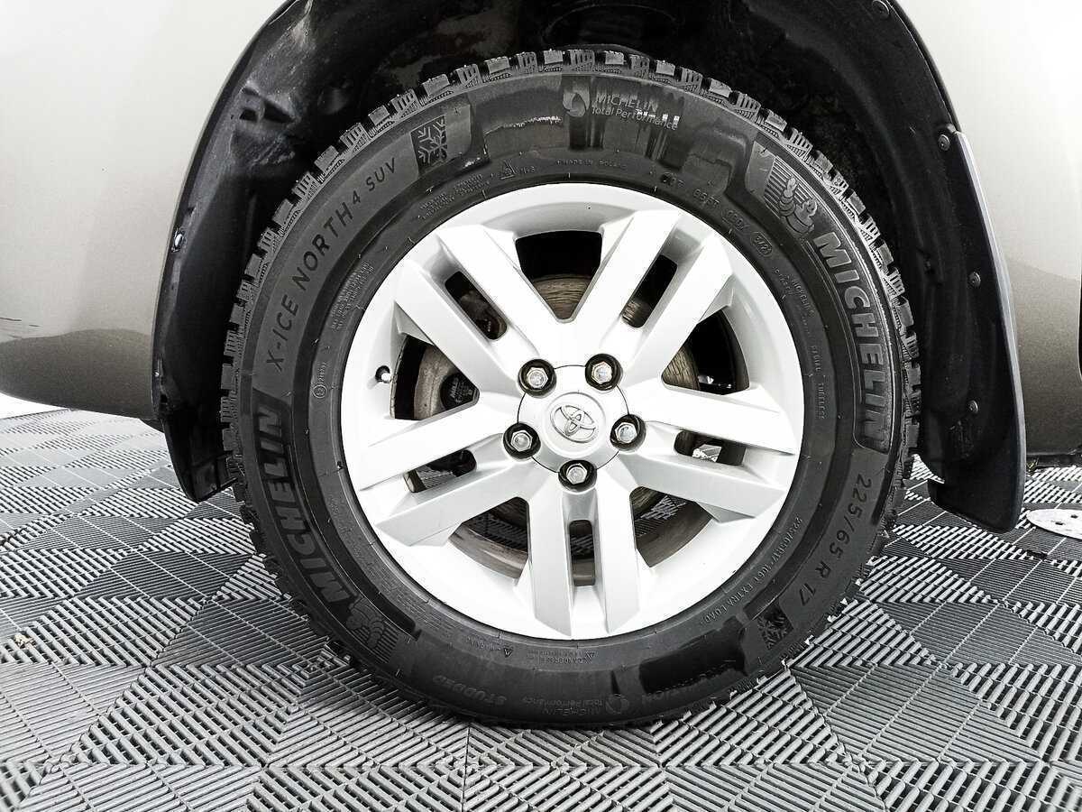 Toyota RAV4, 2011 Фото №16