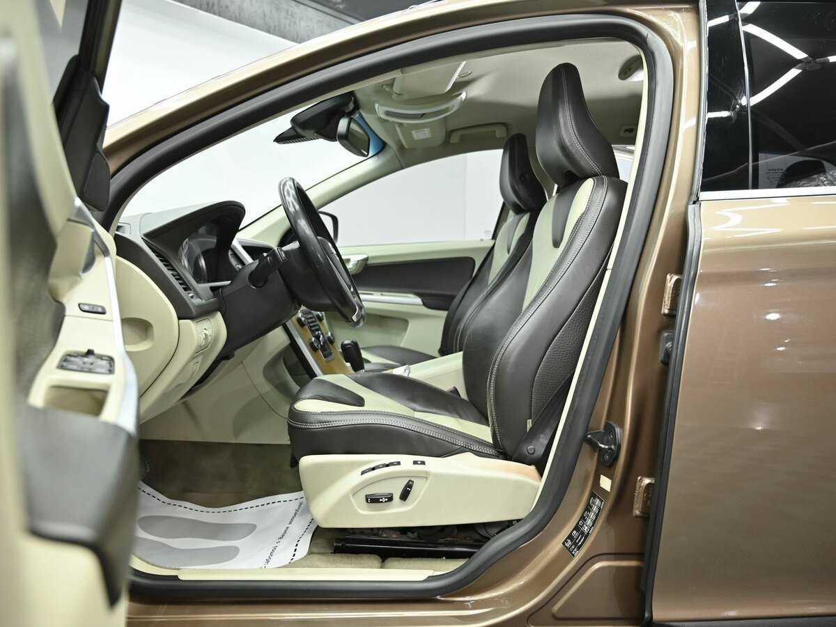 Volvo XC60, 2011 Фото №14