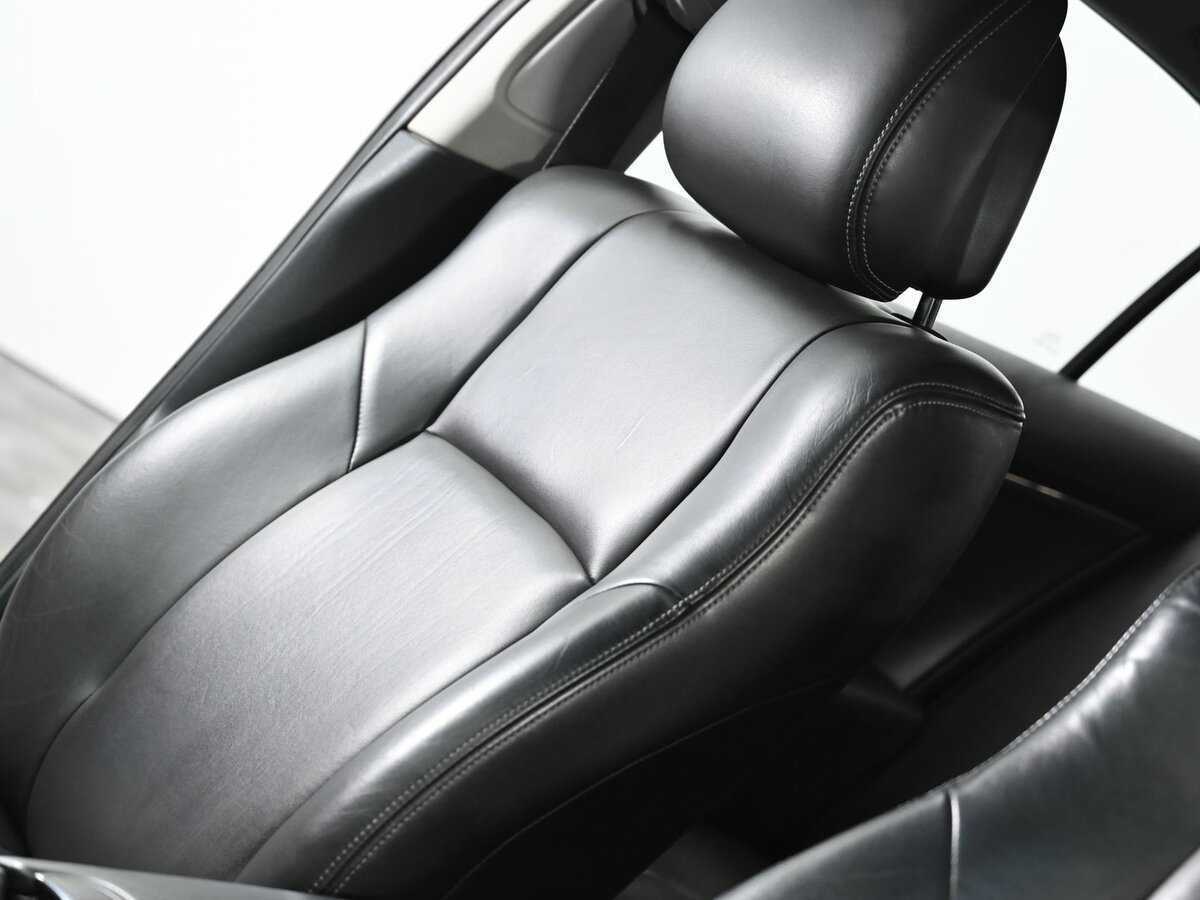 Toyota Avensis, 2011 Фото №10