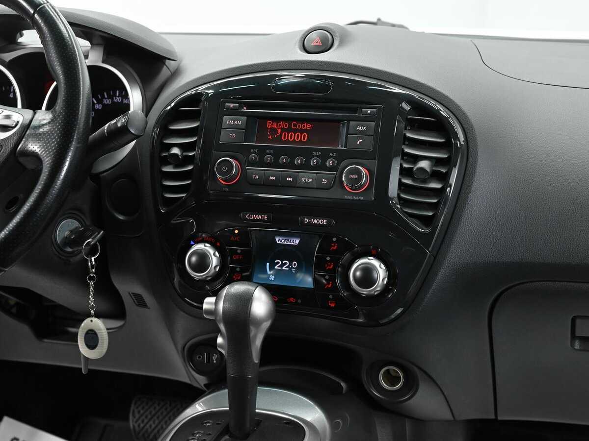 Nissan Juke, 2011 Фото №10