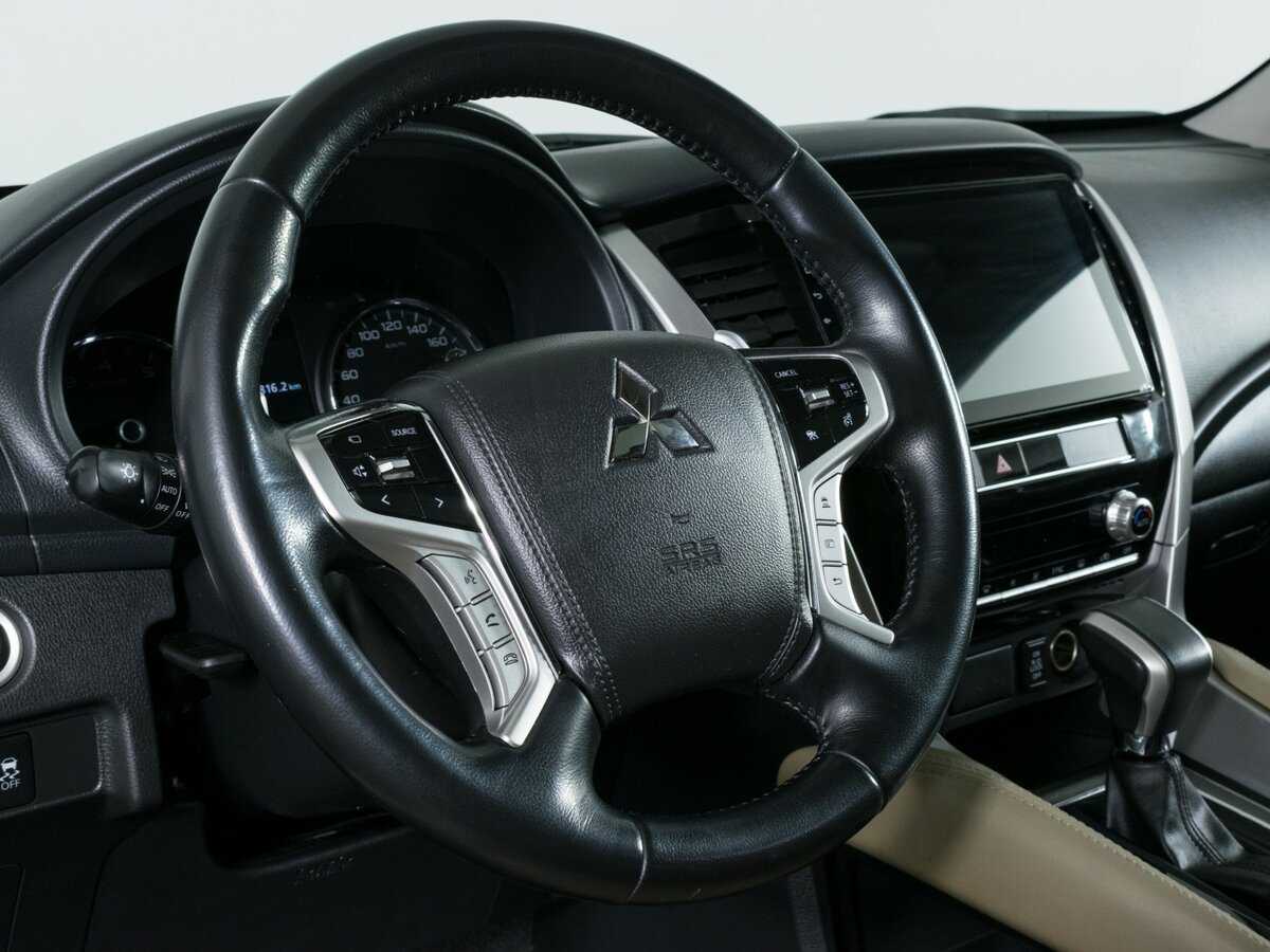 Mitsubishi Pajero Sport, 2020 Фото №14
