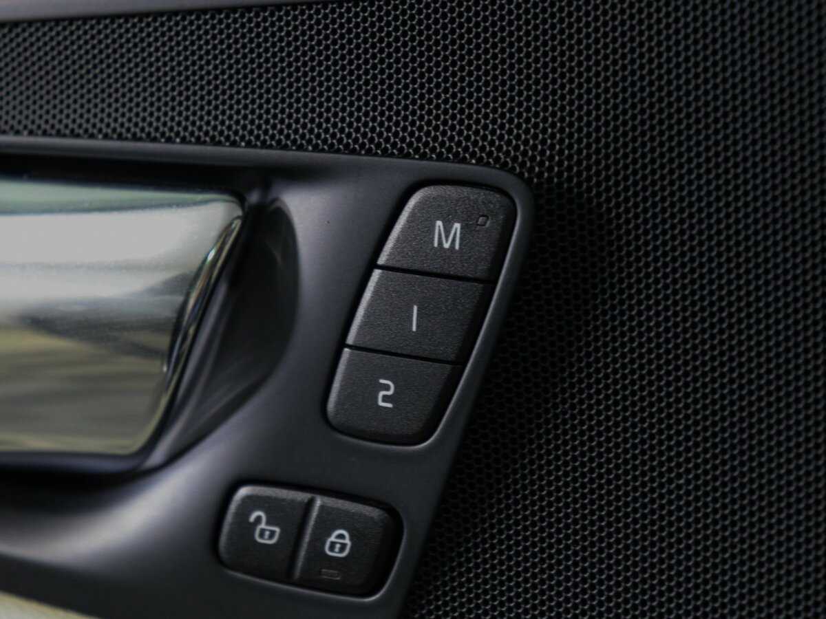 Volvo XC60, 2017 Фото №18