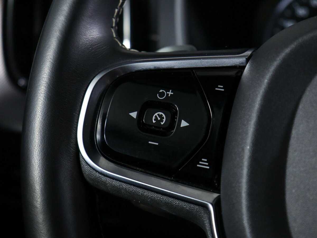 Volvo XC60, 2019 Фото №20