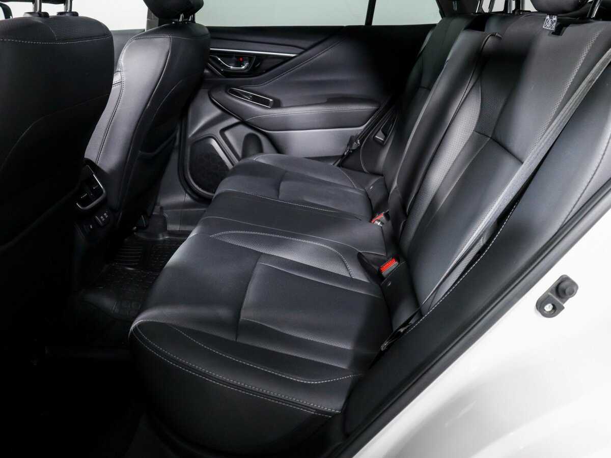 Subaru Outback, 2021 Фото №10