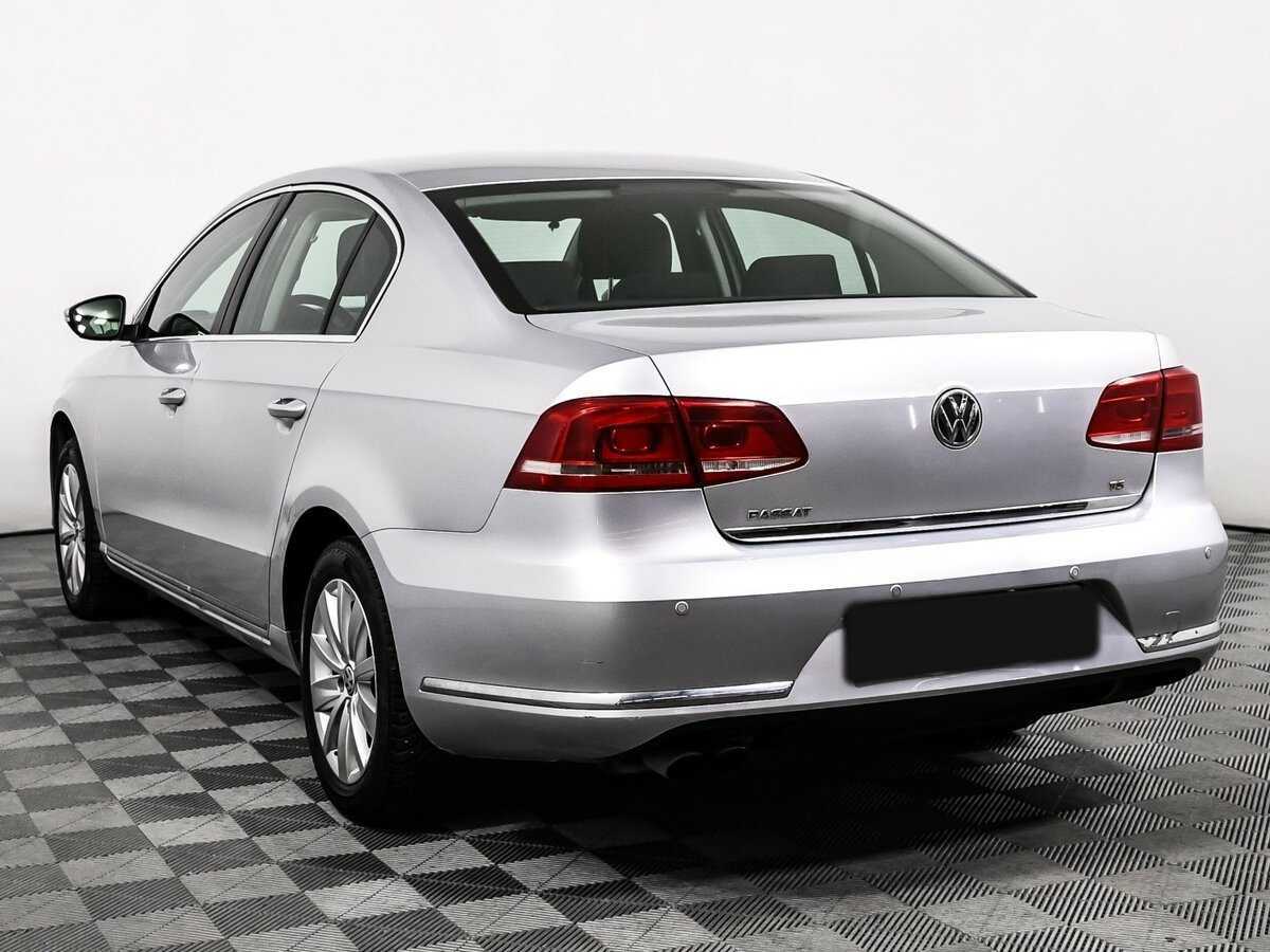 Volkswagen Passat, 2011 - 229 000 км. | Фото №7