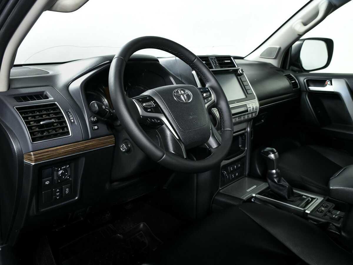 Toyota Land Cruiser Prado, 2017 Фото №10