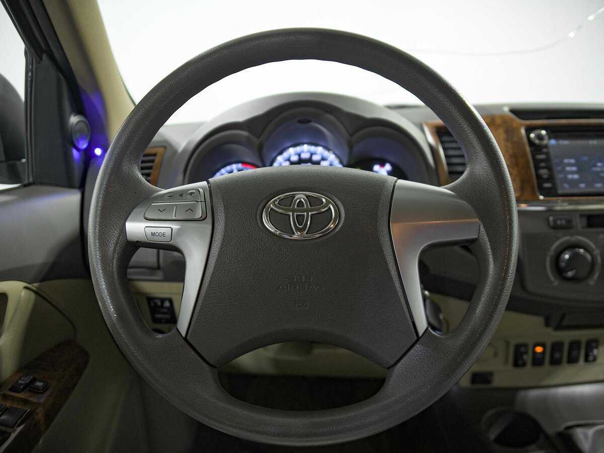 Toyota Fortuner, 2012 - 146 500 км. | Фото №8
