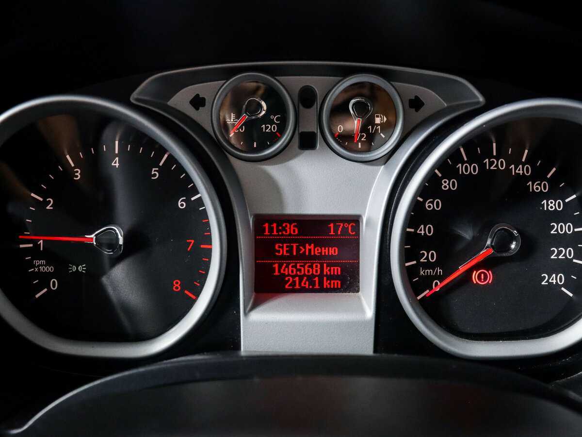 Ford Focus, 2011 Фото №11
