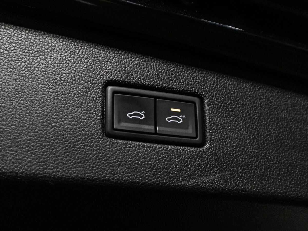 Volkswagen Tiguan, 2021 Фото №16