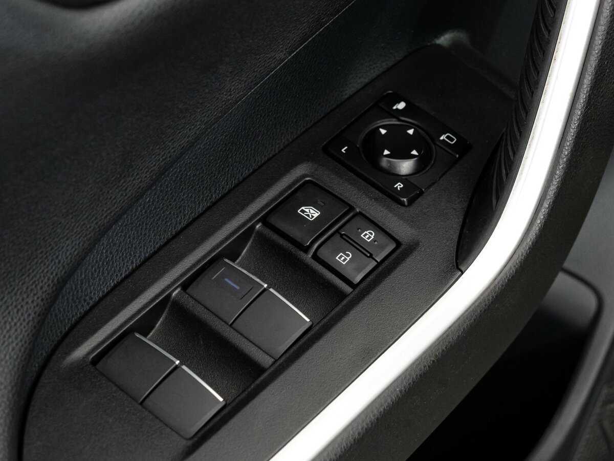 Toyota RAV4, 2020 Фото №16