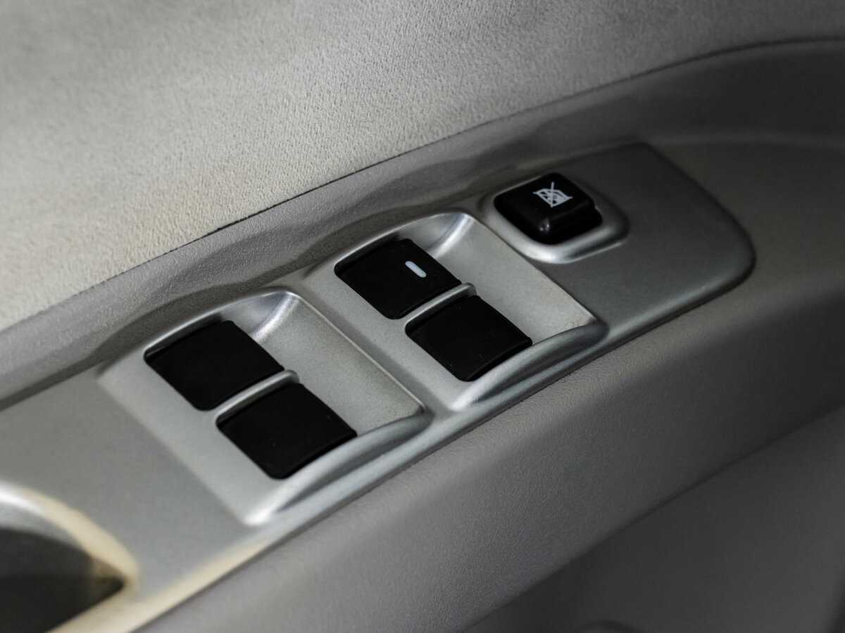 Mitsubishi Pajero Sport, 2011 Фото №14