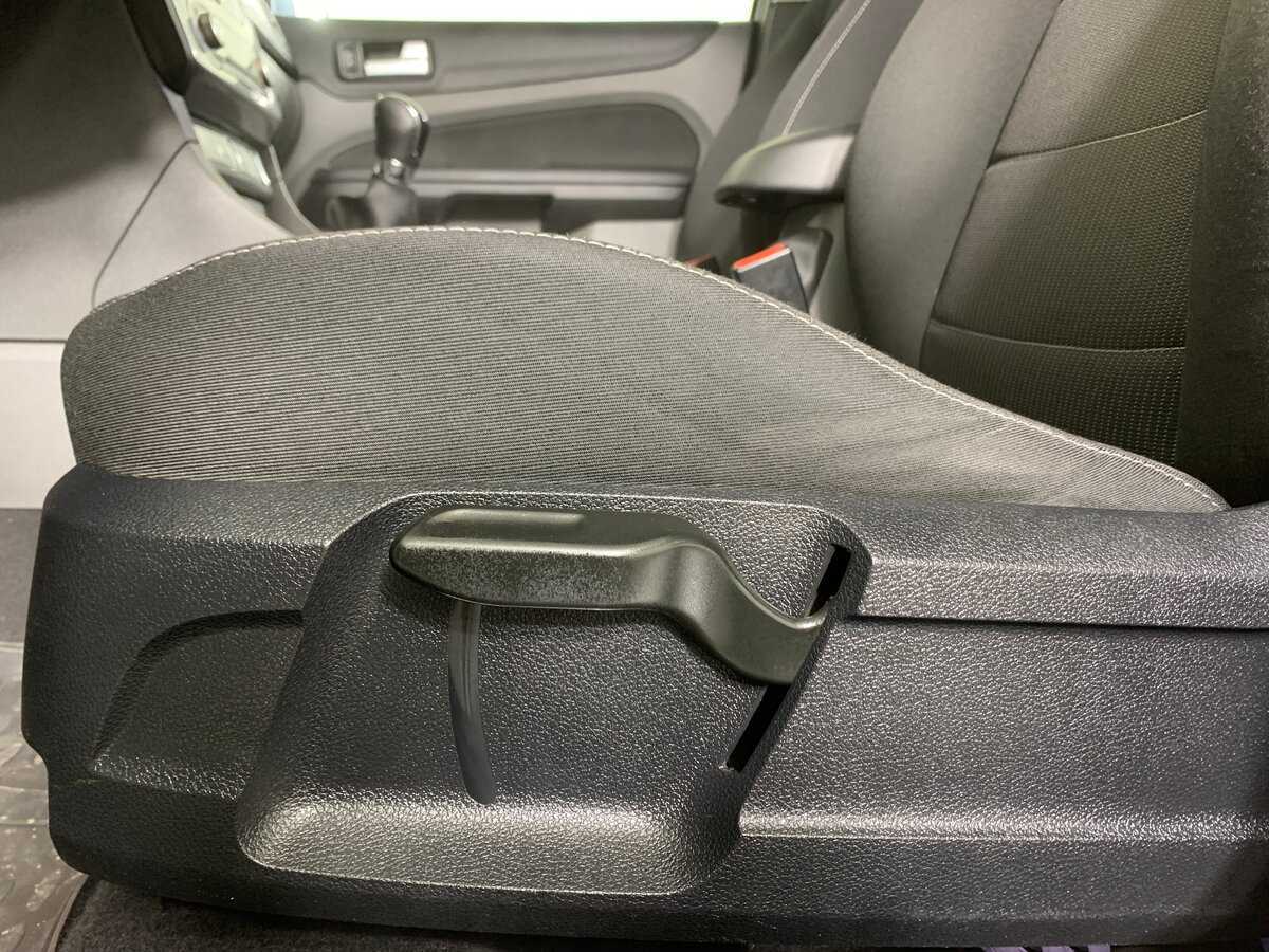 Ford Focus, 2011 Фото №16