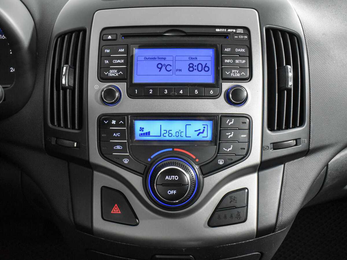 Hyundai i30, 2009 Фото №15