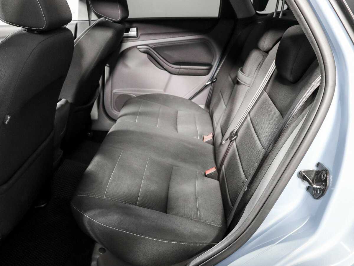 Ford Focus, 2010 Фото №10