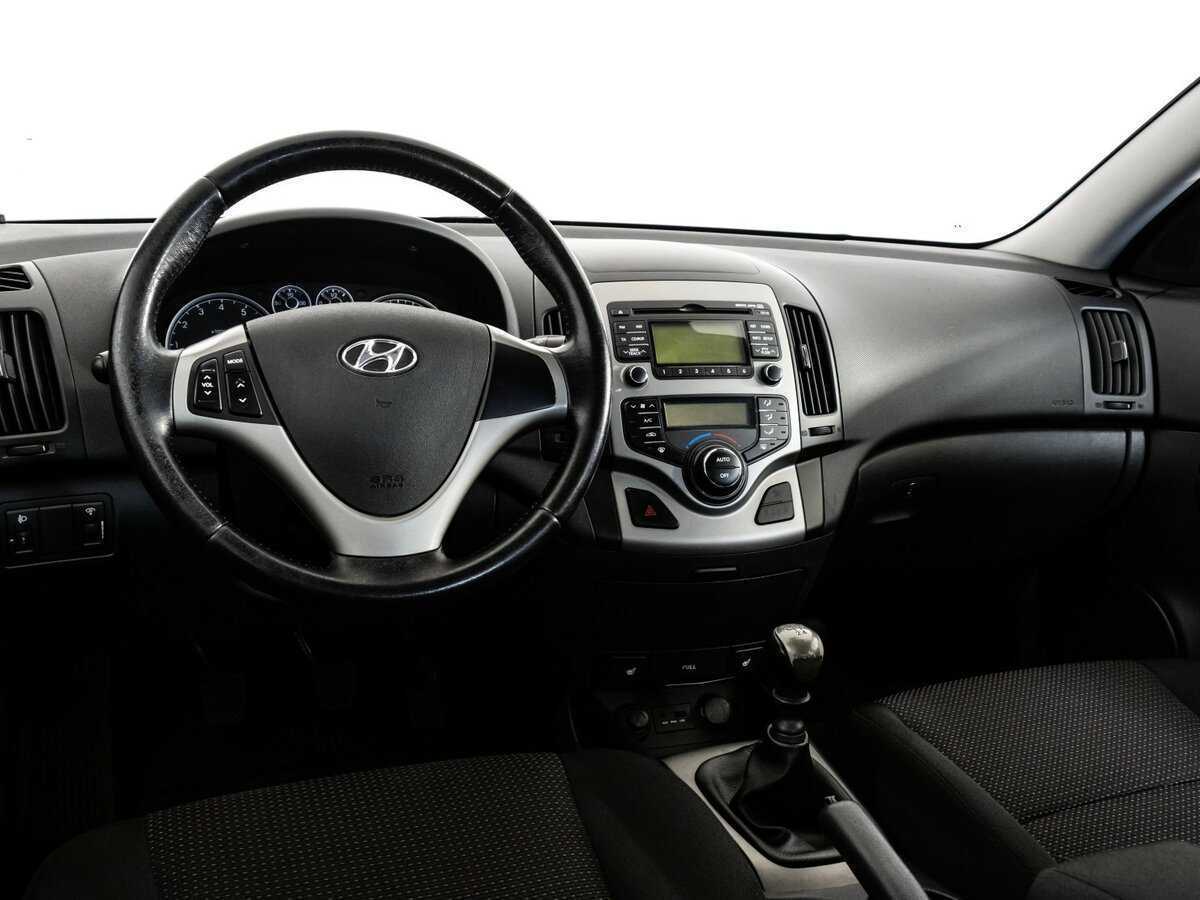Hyundai i30, 2009 Фото №9