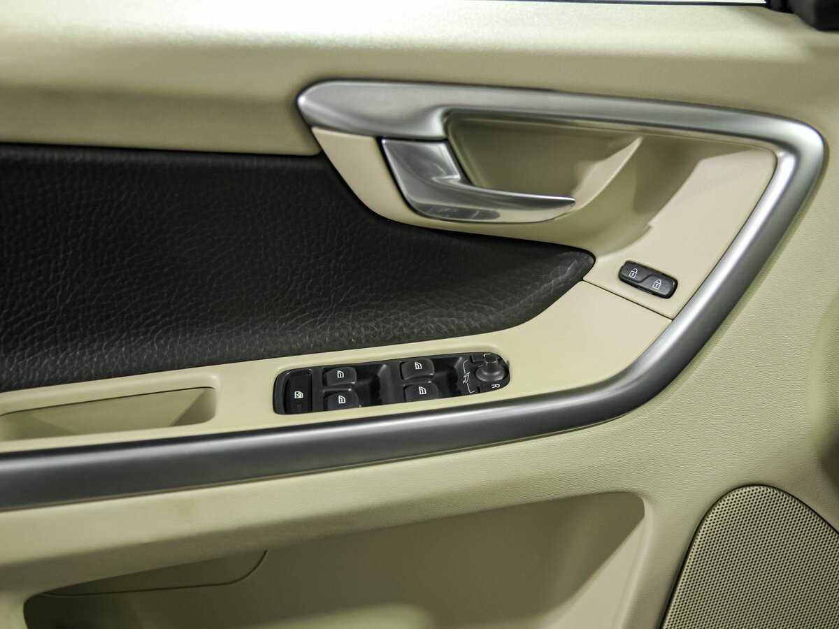 Volvo XC60, 2010 Фото №11