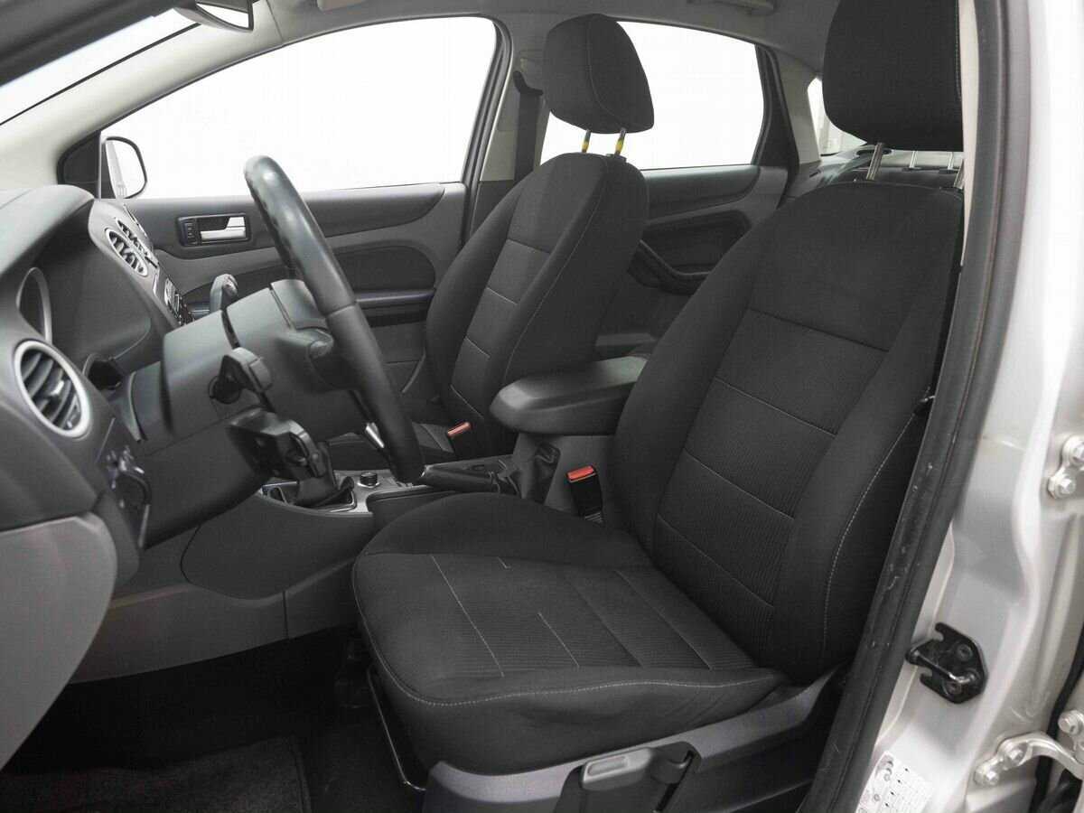 Ford Focus, 2010 Фото №9