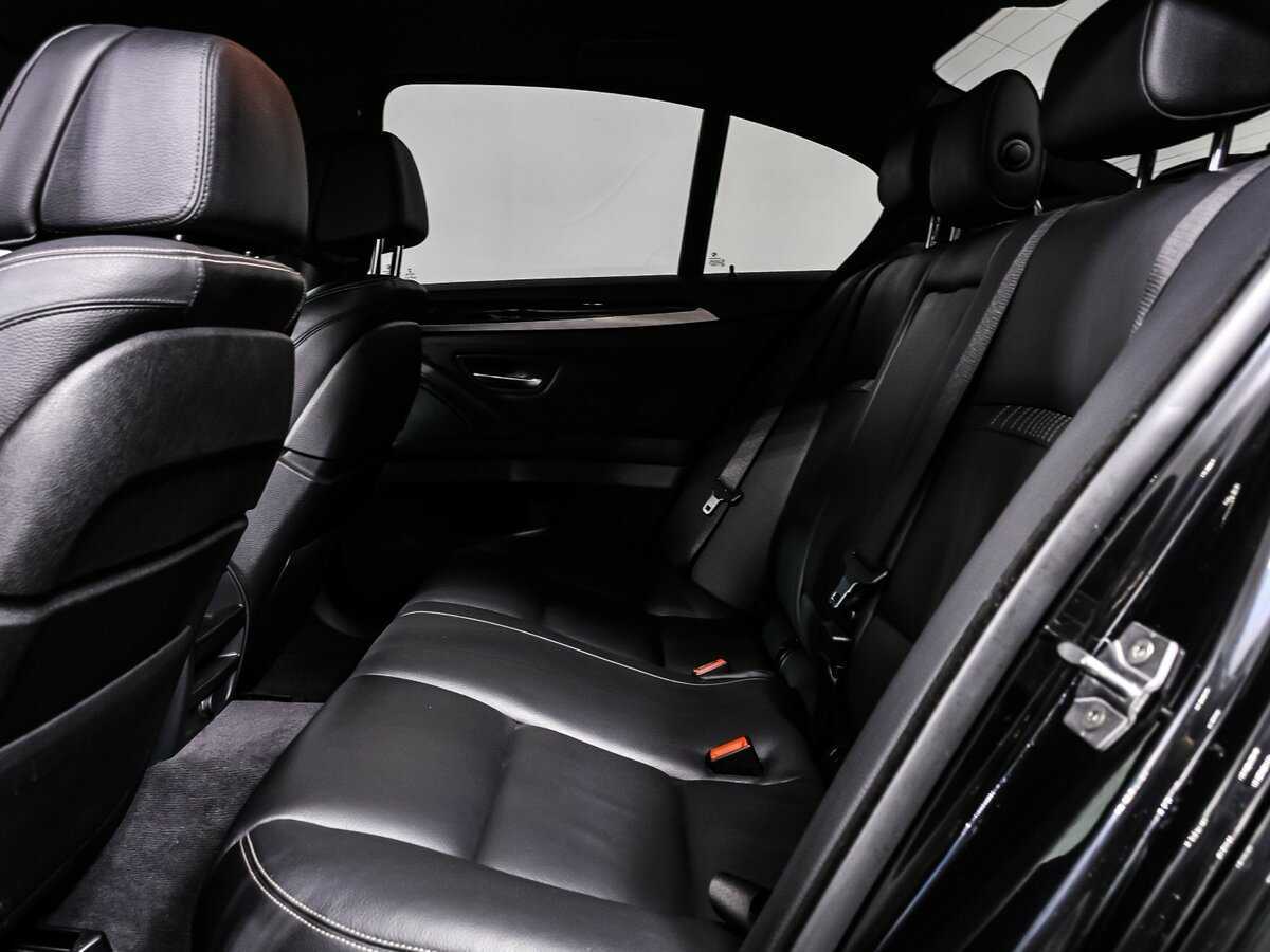 BMW 5 серии 528i xDrive, 2016 Фото №13
