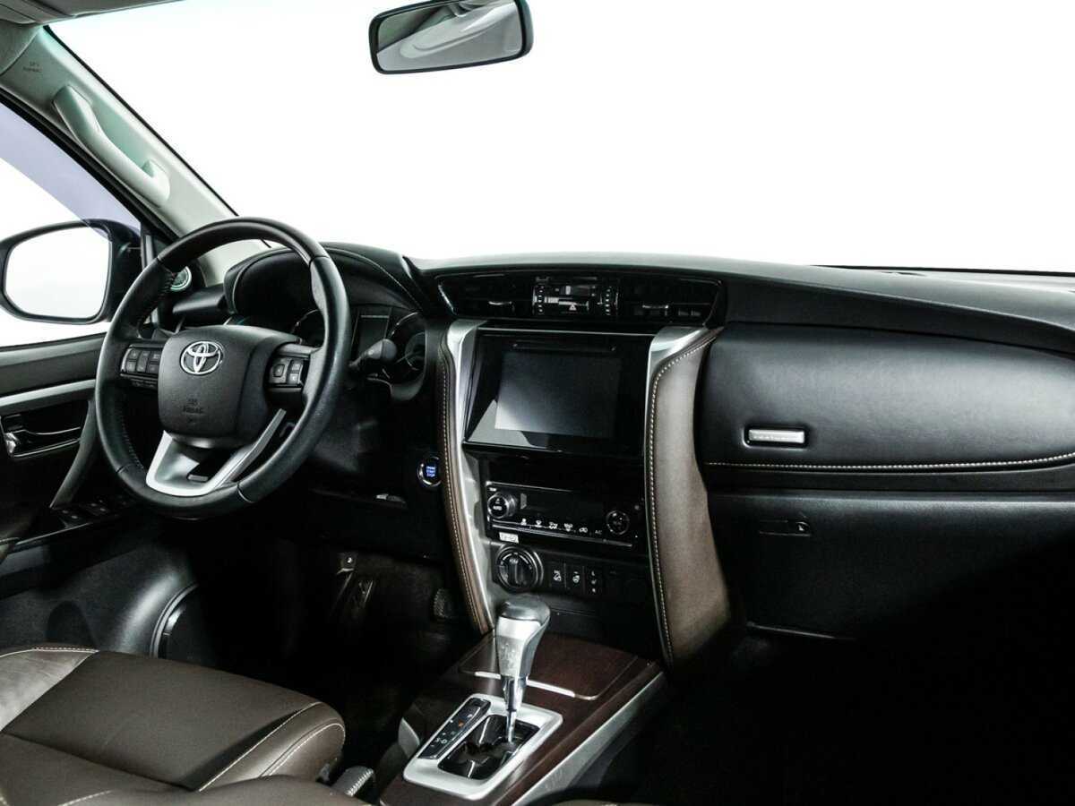Toyota Fortuner, 2017 Фото №9