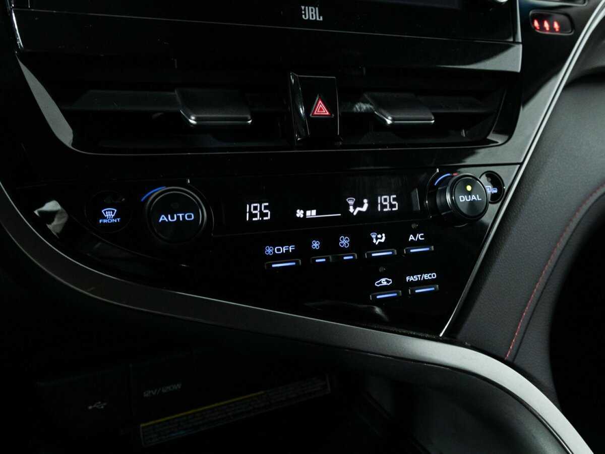 Toyota Camry, 2021 Фото №17