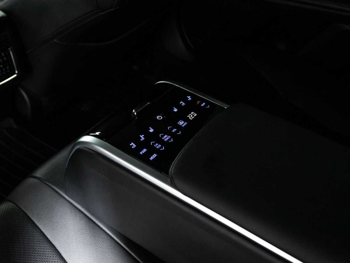 Toyota Camry, 2020 Фото №27