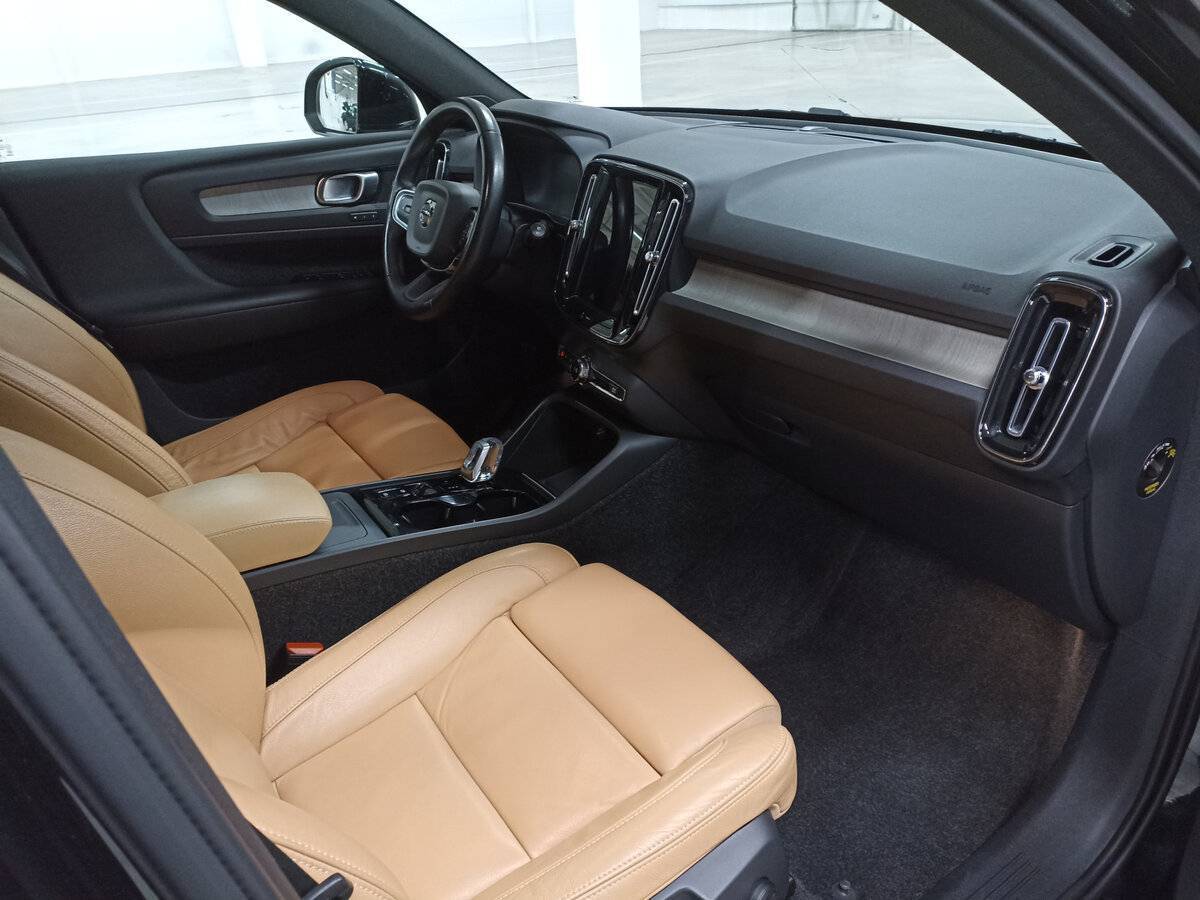 Volvo XC40, 2021 Фото №11