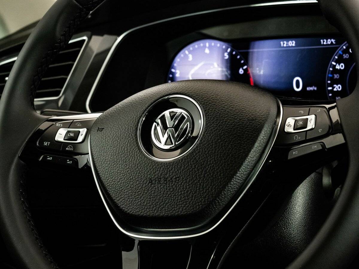 Volkswagen Tiguan, 2017 Фото №12