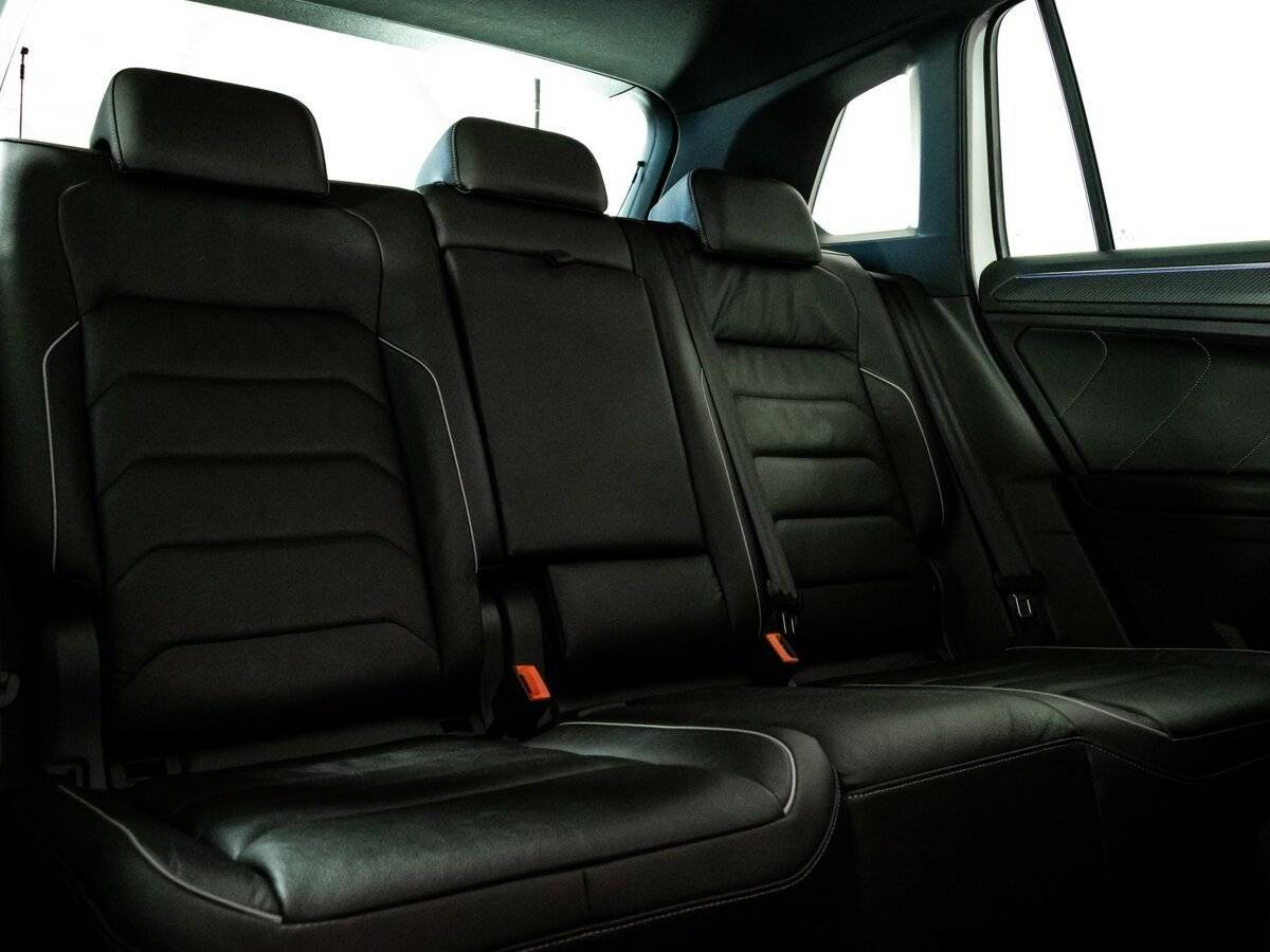 Volkswagen Tiguan, 2021 Фото №21