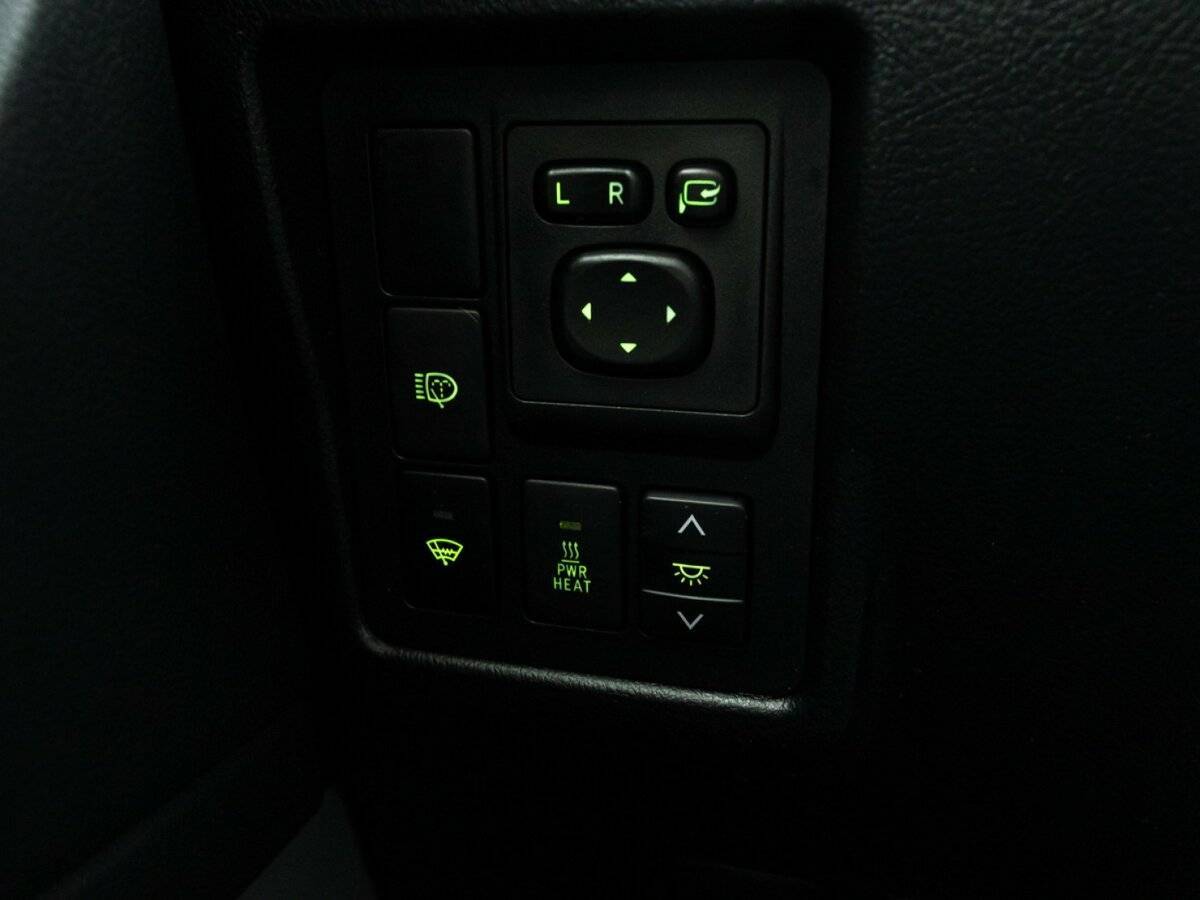 Toyota Land Cruiser Prado, 2011 Фото №21