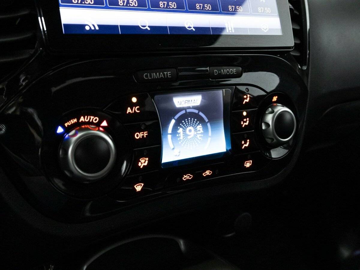 Nissan Juke, 2011 Фото №17