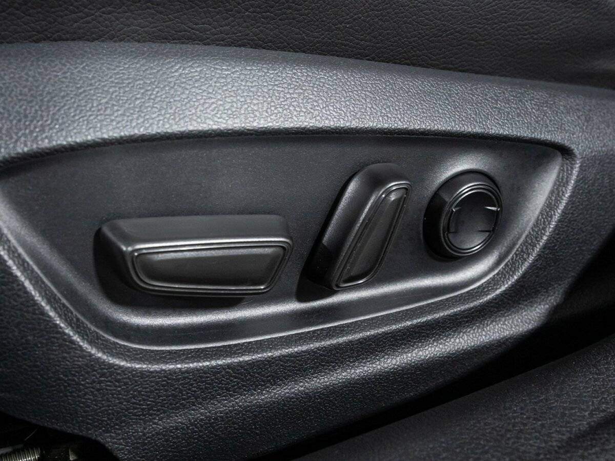 Toyota Camry, 2020 Фото №15