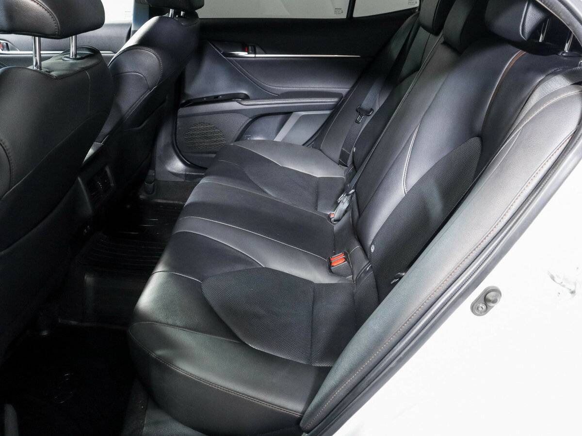 Toyota Camry, 2021 Фото №10