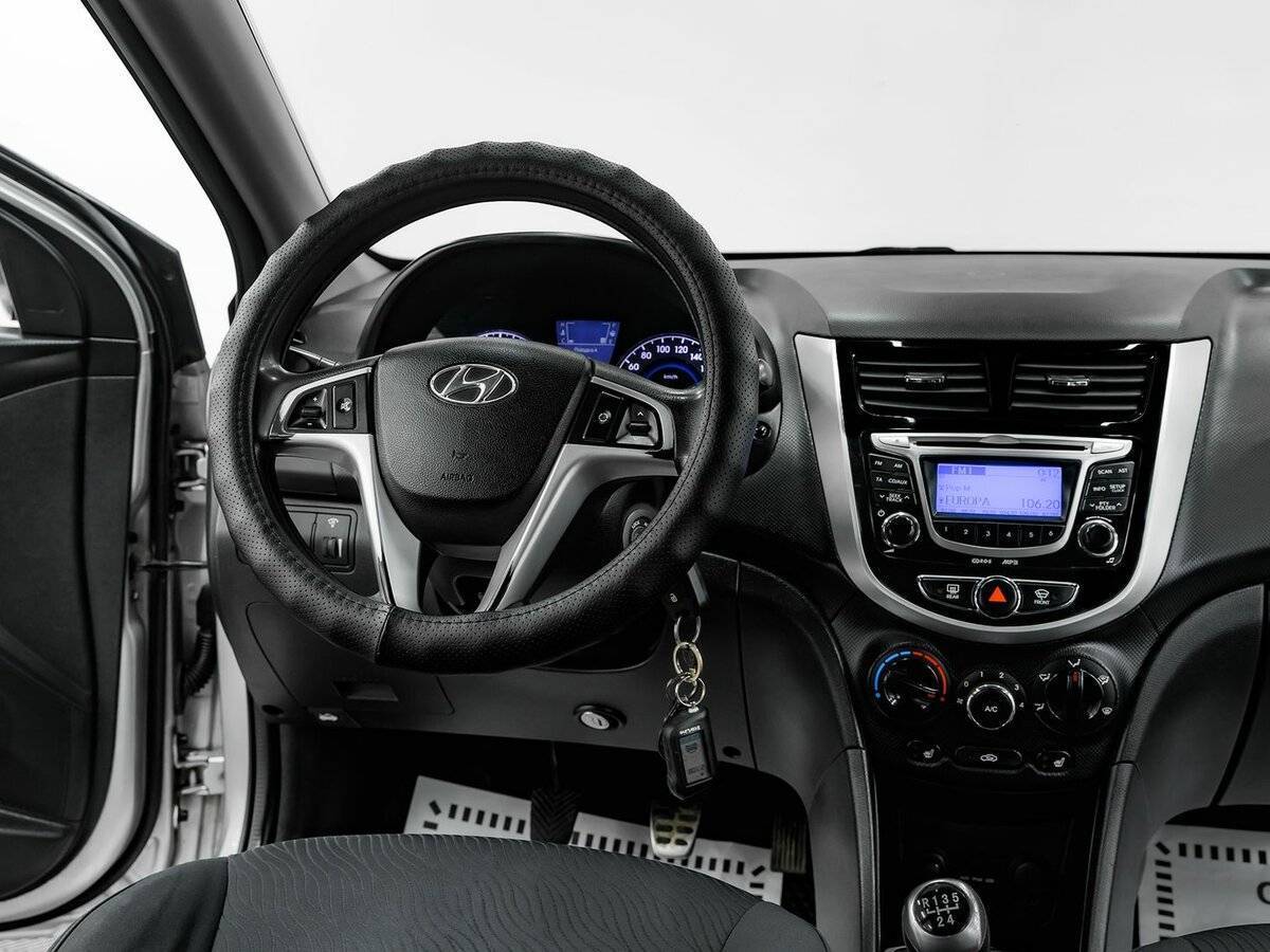 Hyundai Solaris, 2011 Фото №12