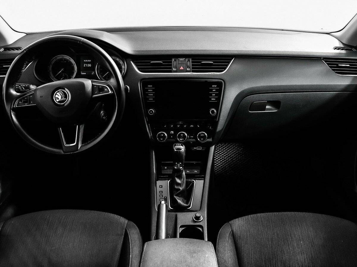 Skoda Octavia, 2018 Фото №11