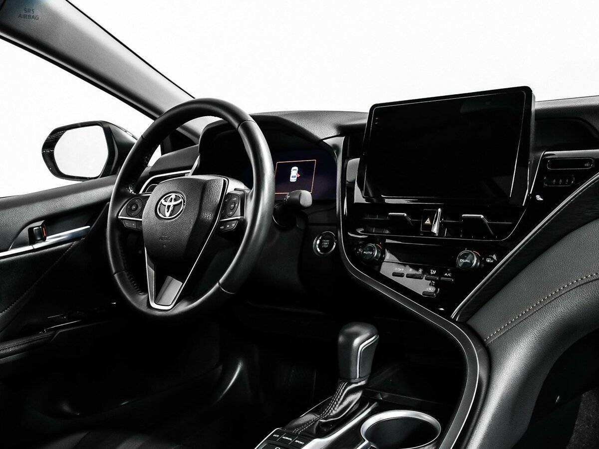 Toyota Camry, 2023 Фото №9