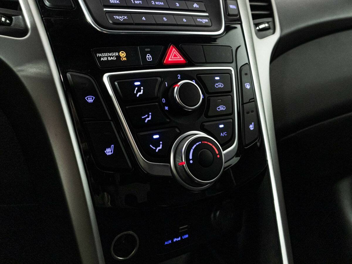 Hyundai i30, 2016 Фото №15