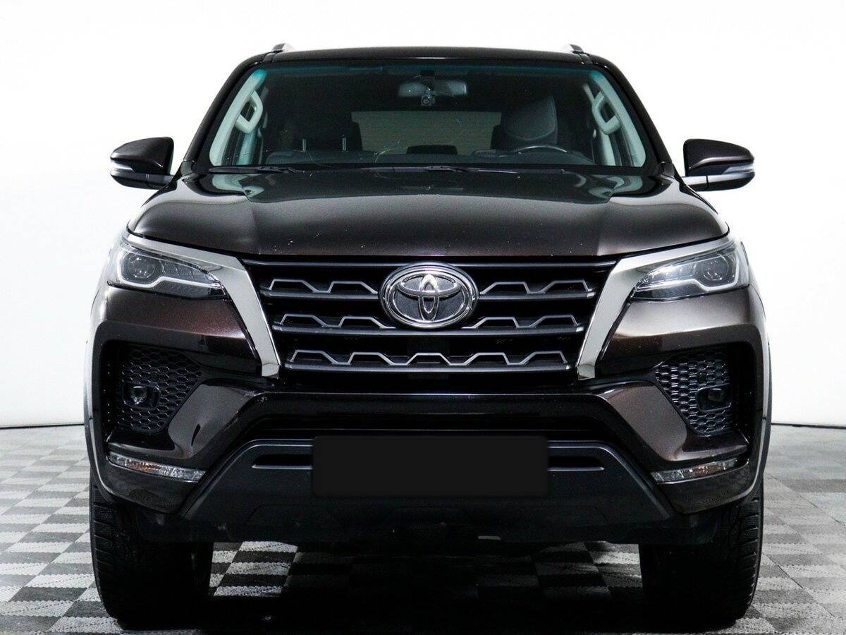 Toyota Fortuner, 2021 Фото №2