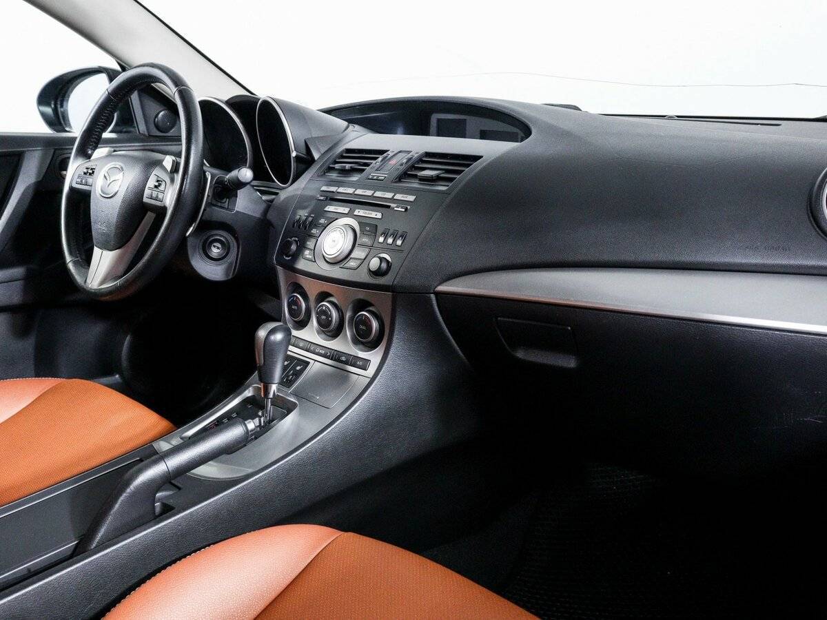 Mazda 3, 2011 Фото №8