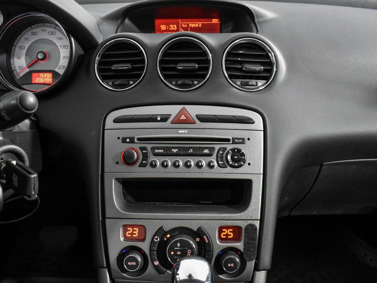 Peugeot 308, 2009 Фото №13