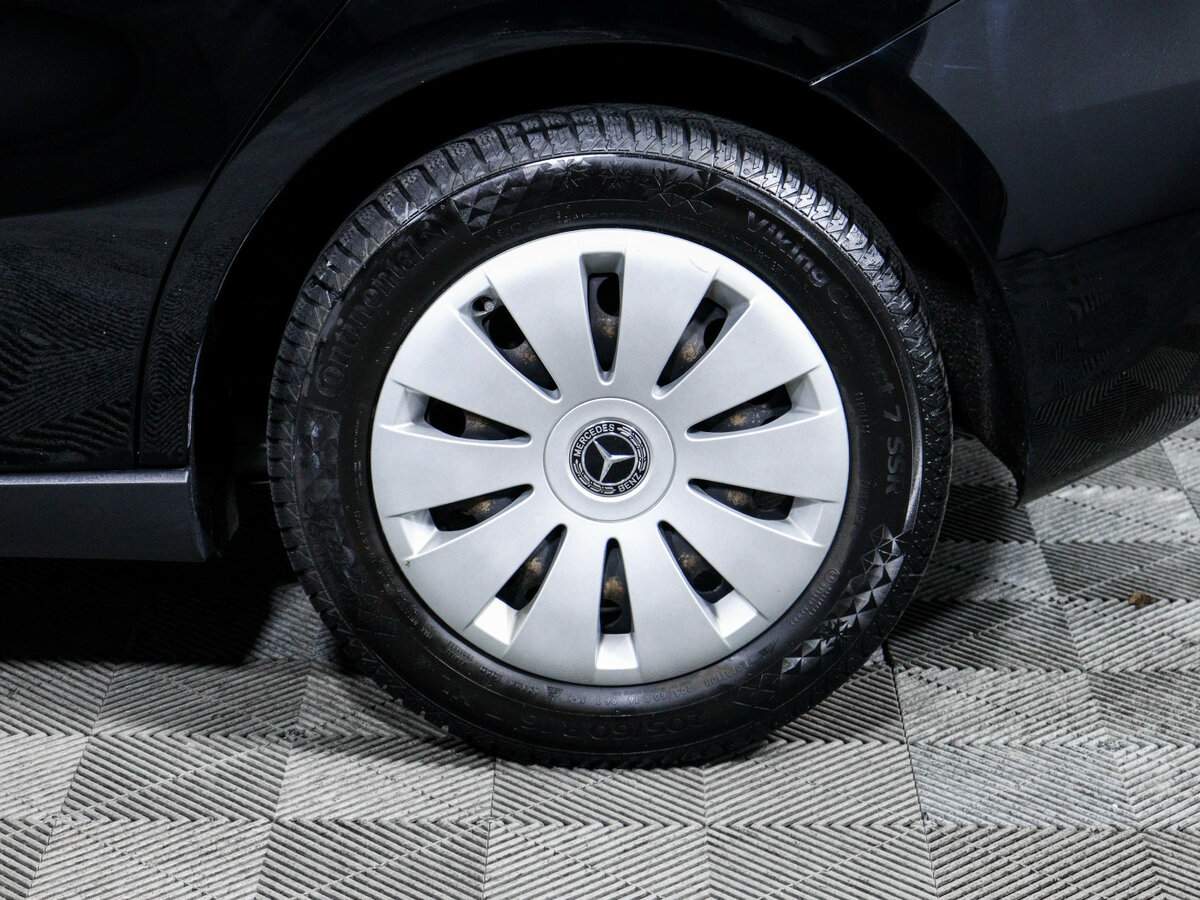 Mercedes-Benz A-Класс 200, 2020 Фото №12