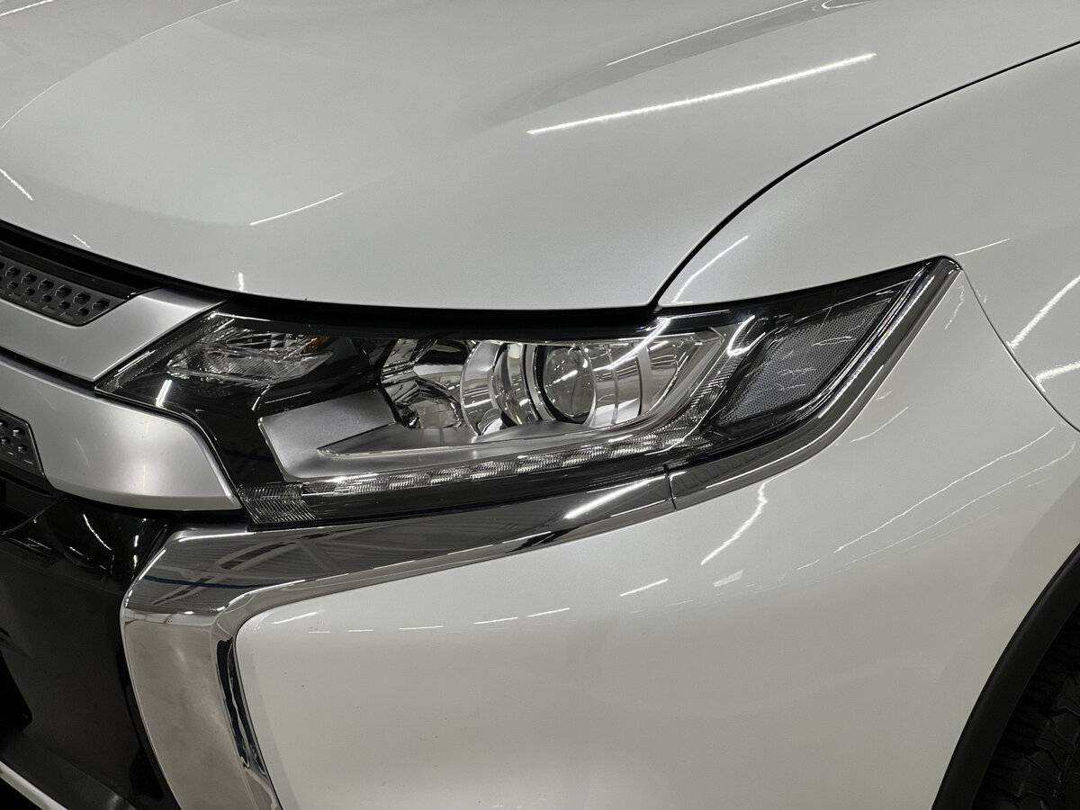 Mitsubishi Outlander, 2021 Фото №17