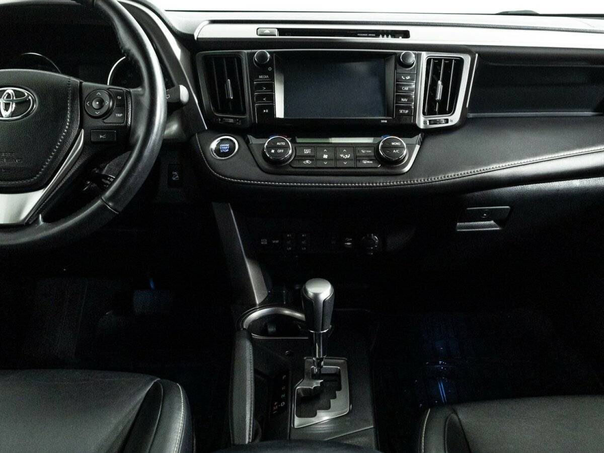Toyota RAV4, 2018 Фото №14