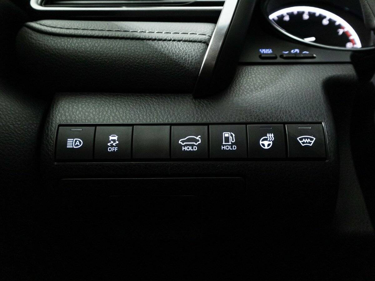 Toyota Camry, 2022 Фото №17