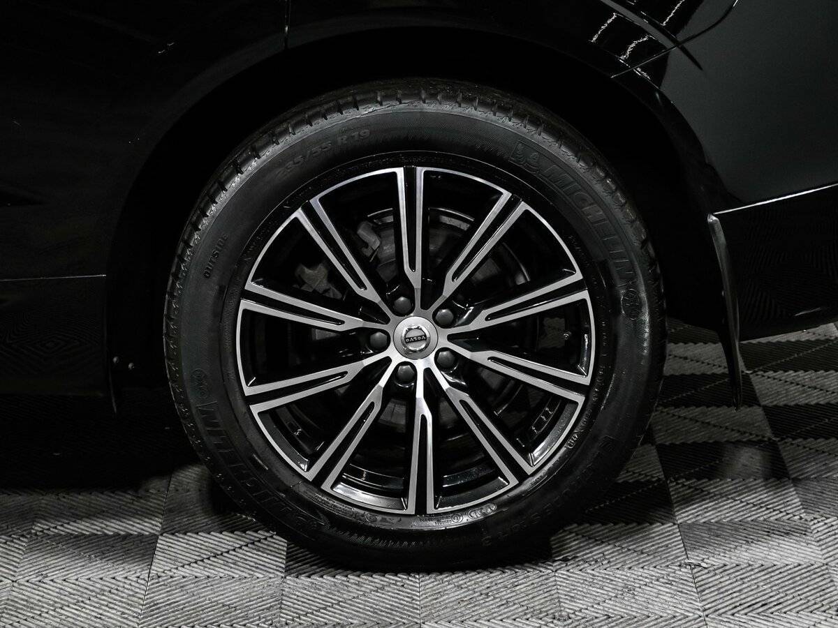 Volvo XC60, 2019 Фото №14