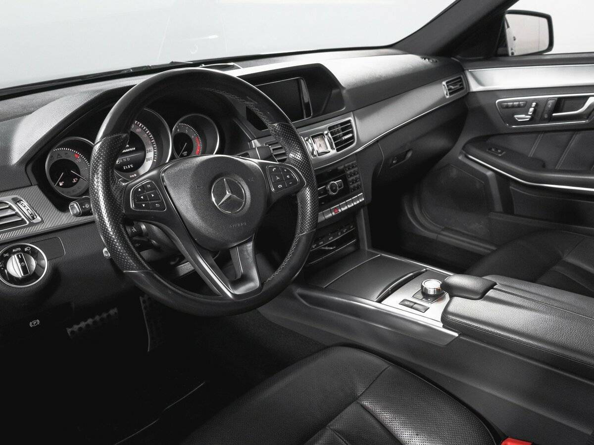 Mercedes-Benz E-Класс 300, 2014 Фото №14
