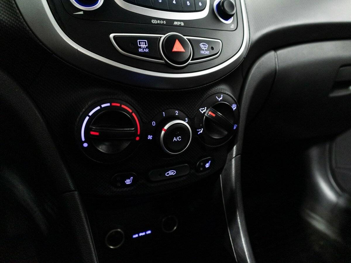 Hyundai Solaris, 2011 Фото №14